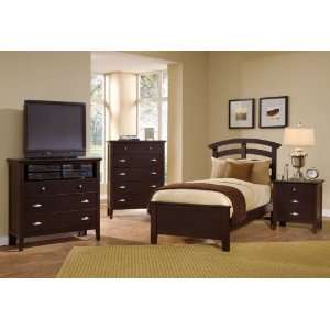   Chest and One Nightstand   BB8 449/144/911/114/115/226