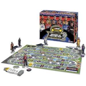    2007 Chase For the NASCAR NEXTEL Cup board game Toys & Games