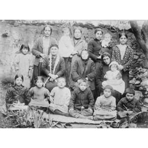  early 1900s photo Armenia, Widows and children