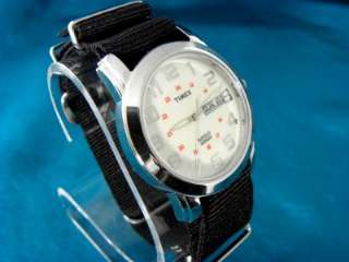 VINTAGE TIMEX MILITARY STYLE WHITE FACE 24HR DIAL WATCH  