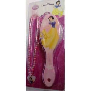  Disney Princess Snow White Hair Brush & Necklace Gift Set 