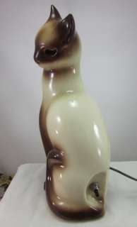   Kron Ceramic Siamese Cat Figurine TV Lamp w Glowing Eyes COOL  
