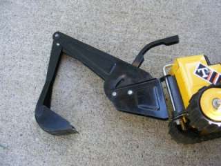 HERE IS A TONKA FRONT END LOADING CONSTRUCTION TOY. I BOUGHT IT AT A 