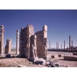  Statues Erected by Xerxes in the 5th Cent. Bc in the Ancient Persian 