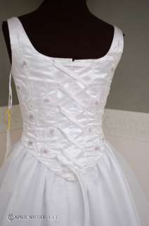 White Satin & Embroidered Organza Wedding Dress 6 NWT  