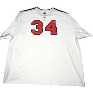  2010 Knicks Used White Short Sleeve Warmup Shirt (4XT)   Mens NBA T 