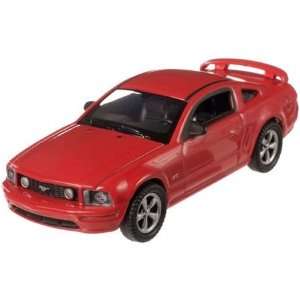  HO Die Cast 2005 Ford Mustang GT, Red Toys & Games