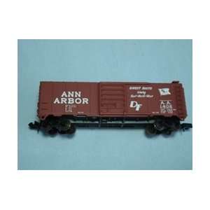  34461 Atlas N 40 Box Car Ann Arbor Toys & Games