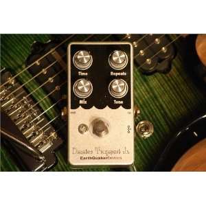   Earthquaker Devices Disaster Transport Delay Jr Musical Instruments