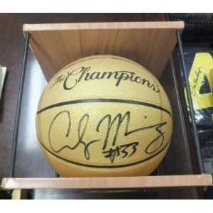  Alonzo Mourning Autographed Ball   Limited Edition 