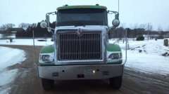 06 International 9900i Eagle Semi Truck Day Cab  