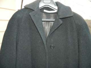   Vintage Wool Ladies Winter Classic Coat in Heathered Black, c 1985