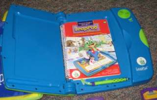 LEAP FROG LEAP PAD w/10 BOOKS CARTRIDGES & BACKPACK CHILDREN LEARN 