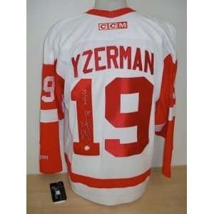  Signed Steve Yzerman Uniform   CCM 05 01 06   Autographed 