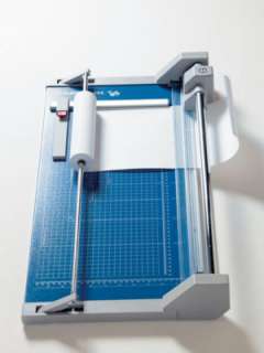 Dahle Model 550 Professional Rolling Trimmer   14 1/8 Inch