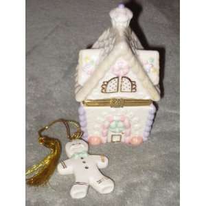  Porcelain Gingerbread Holiday Surprise Christmas Treasure Trinket Box