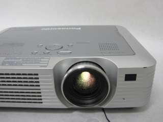 Panasonic PT LC75U LCD Multimedia Projector HD Home Theater Portable 