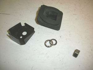 2000 TRIUMPH 955i FRONT TURN SIGNAL RUBBER & BASE RIGHT  