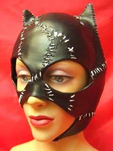 Catwoman Mask ~ Official Licenced ~ Batman~ DC ~ Quality latex ~ NEW 
