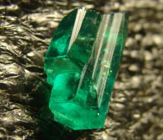   RARE High Quality Fine Colombian Emerald Uncut Crystal SPECIMEN  