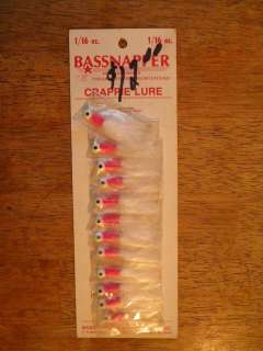   OLD BASSNAPPER CRAPPIE LURES VINTAGE FISHING ON CARD JIGS BASS  
