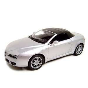   Spider Silver Soft Top Diecast Model 118 Welly 