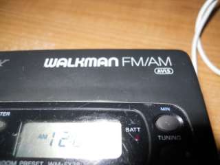 SONY Walkman FM/AM AVLS WM FX23 Portable Cassette Tape Player  