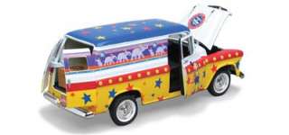 SpecCast RINGLING BROTHERS 1957 CHEVY CIRCUS VAN 125  