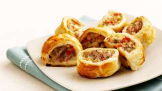 Red pepper and apple sausage rolls   Your baby will love these yummy 