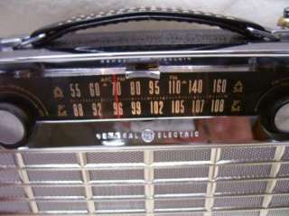 Rare VTG GE General Electric P 865 AM/FM Transistor Radio 1962 MINTY 