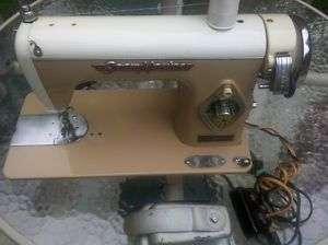 Vintage Seam Master Deluxe Sewing Machine 1 Amp Motor  