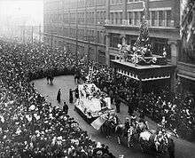 Eatons Santa Claus Parade, 1918, Toronto, Canada. Having arrived at 