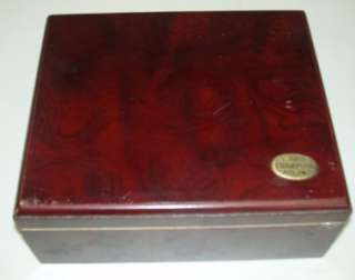 Thompson & Co. Wooden Cigar Box Humidor w/ Hygrometer Arturo Fuente 