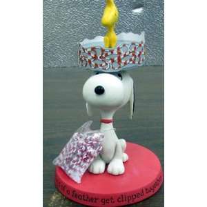 Hallmark Snoopy PAJ4424 Snoopy and Woodstock Paper Clip Holder with 