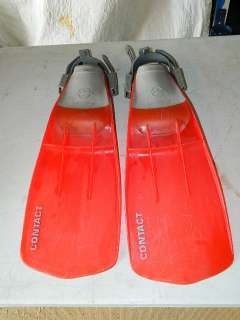 PREOWNED BEUCHAT CONTACT SCUBA/SNORKELING FINS SZ MED  