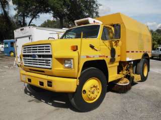 1989 Ford F800 Elgin Crosswind Side Sweeper Dump Truck in Commercial 