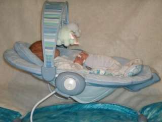 GORGEOUS Baby BOYS Papasan MUSICAL Vibrating SOOTHER Bouncer By 