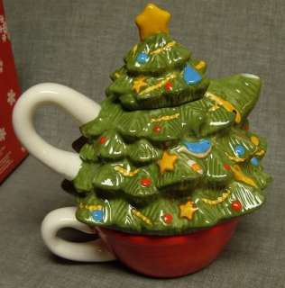 Pfaltzgraff Sculpted Tea Pot for One Christmas Heritage  