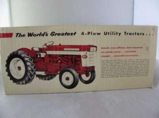 International Harvester 460 Utility Tractor  