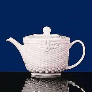  Nantucket Basket Teapot, 2.1 Pints